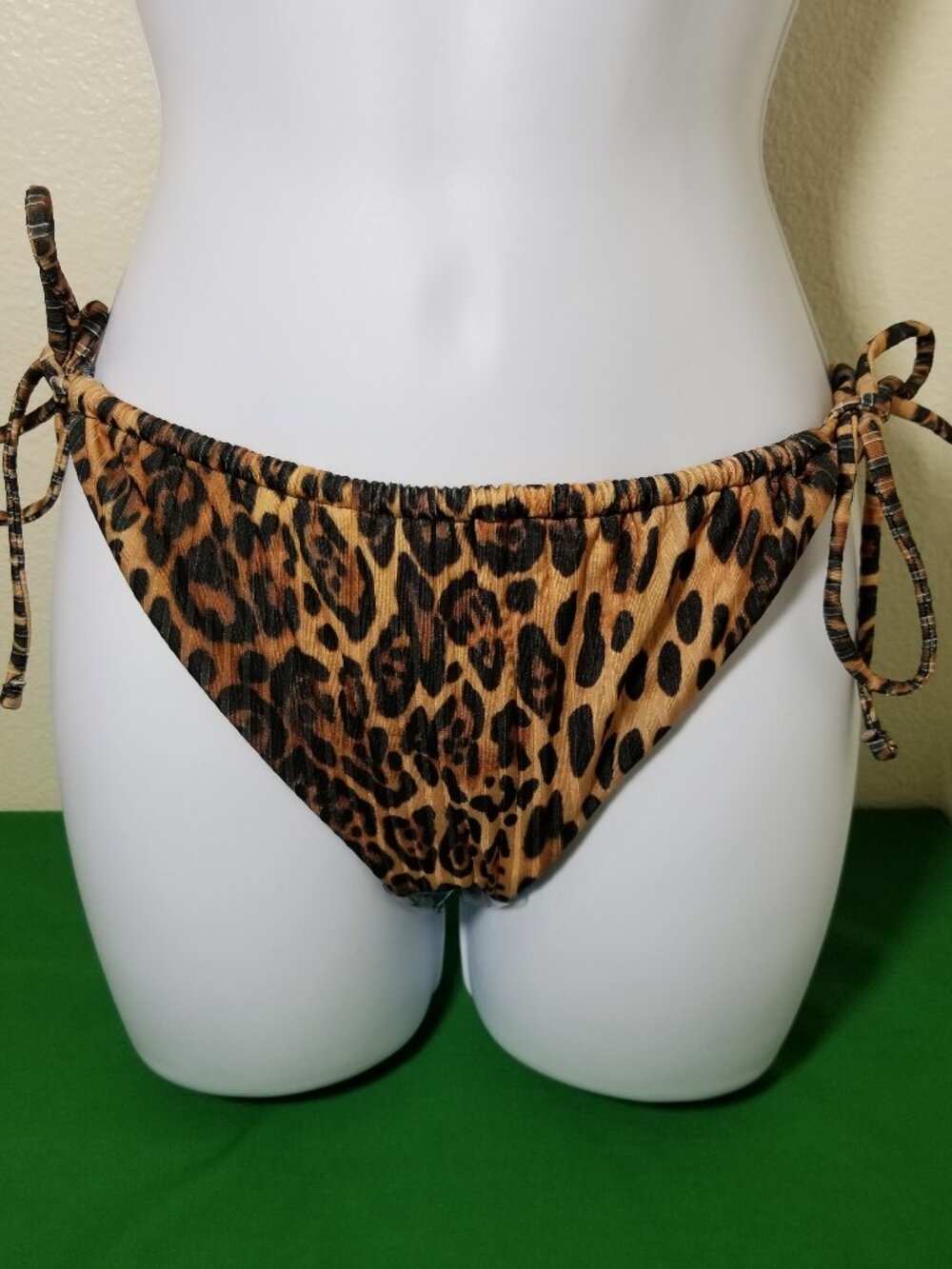 Asos Design Cheetah Print Bikini Bottom Swimwear Size 6 Cheeky Beach Summer NWOT